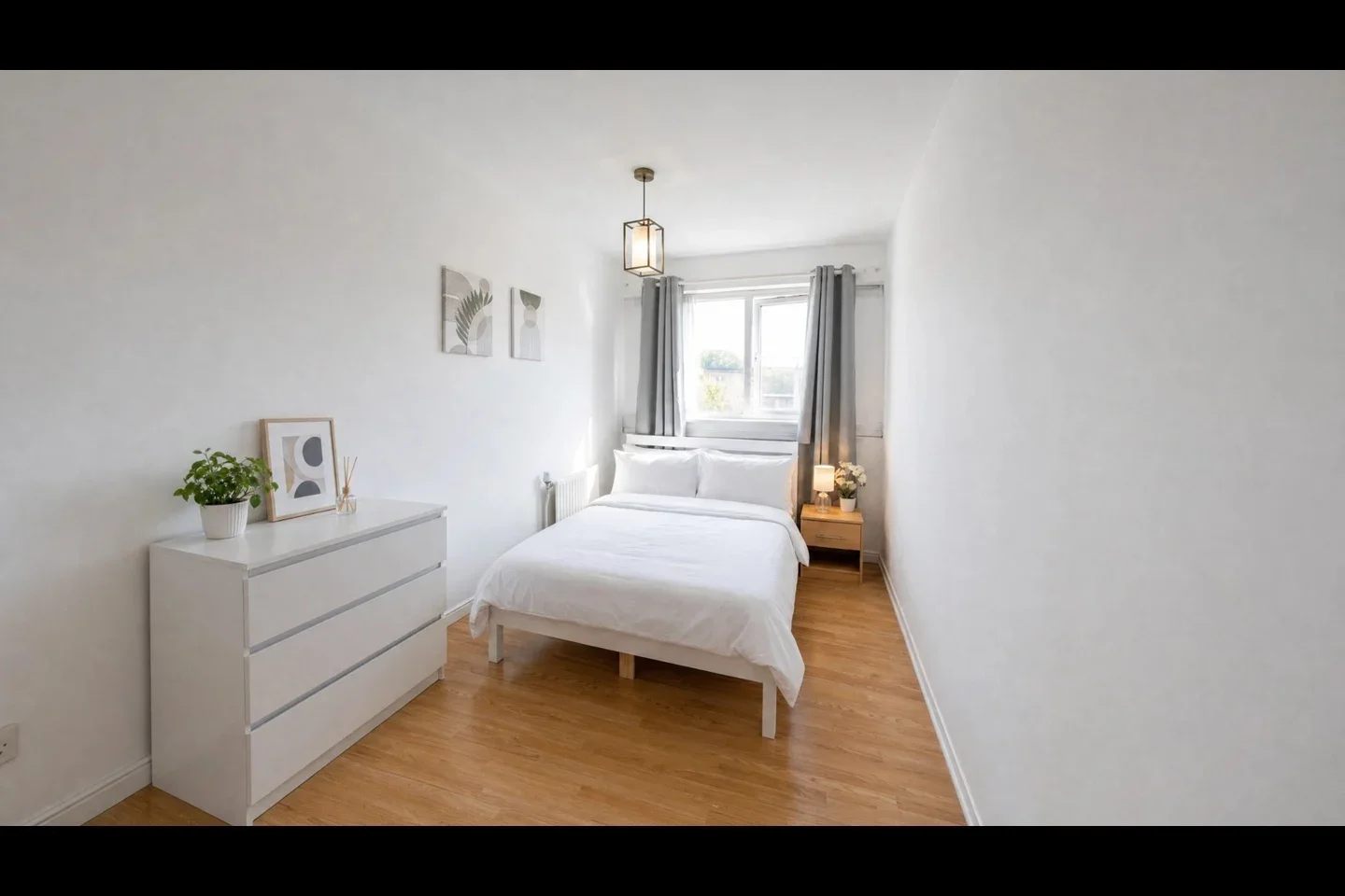 Room Alma Street in Greater London
