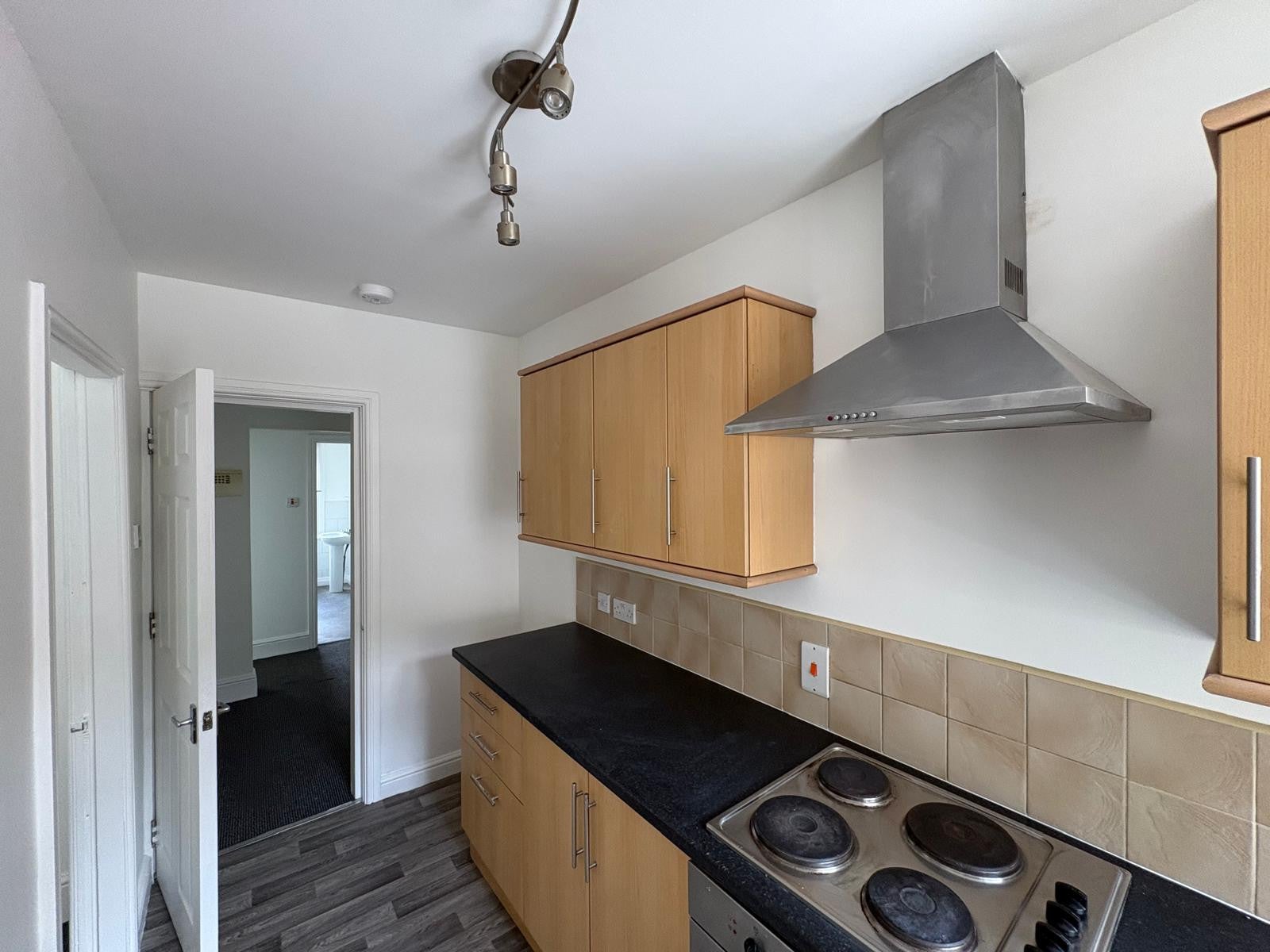 Flat Meanwood Road in Leeds
