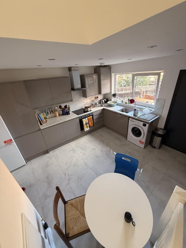 Room Swinnerton Street in Greater London