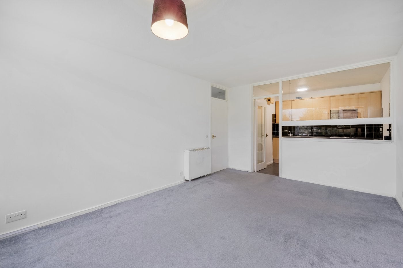 Flat Blakeney Road in Greater London