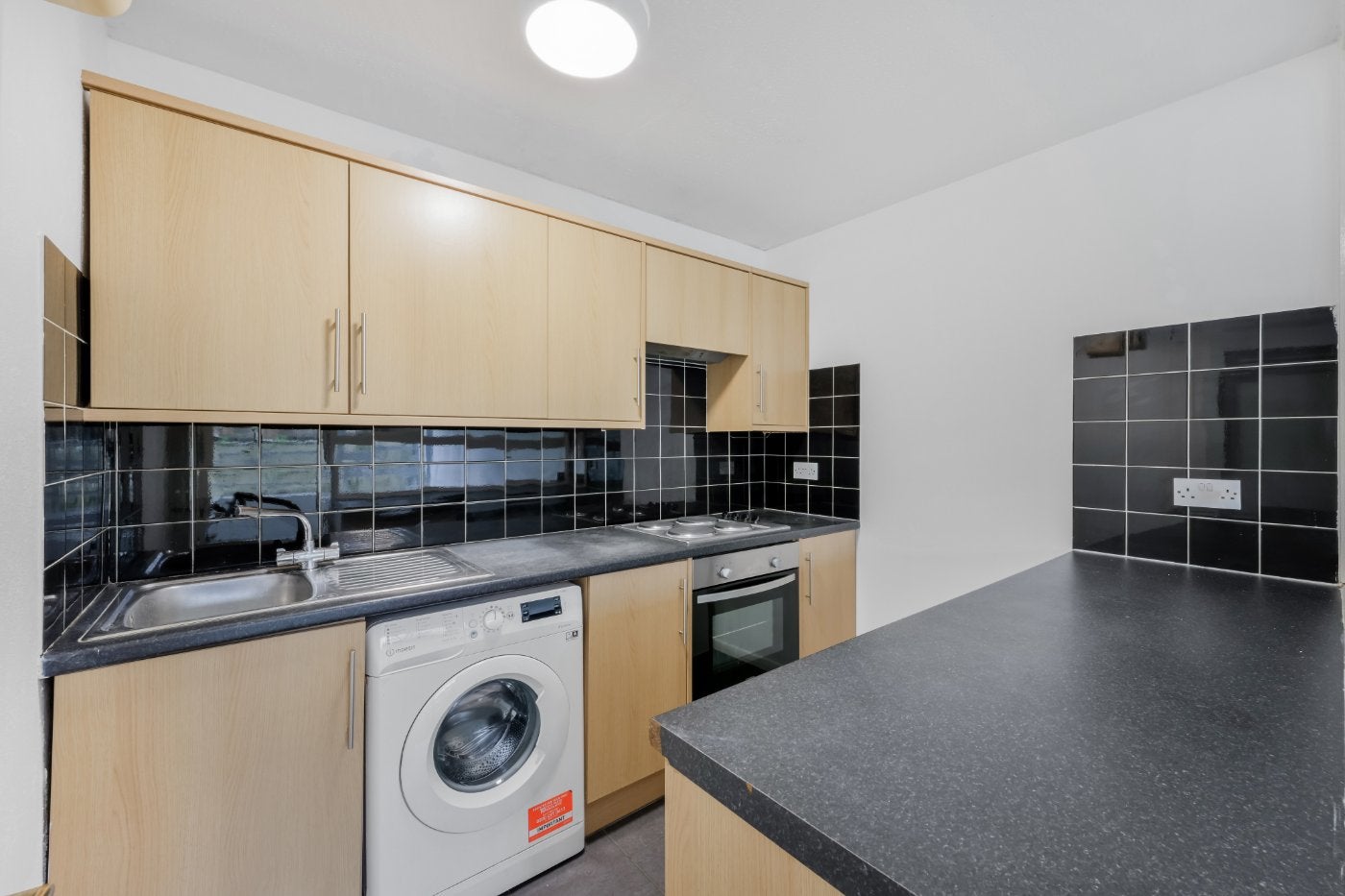 Flat Blakeney Road in Greater London