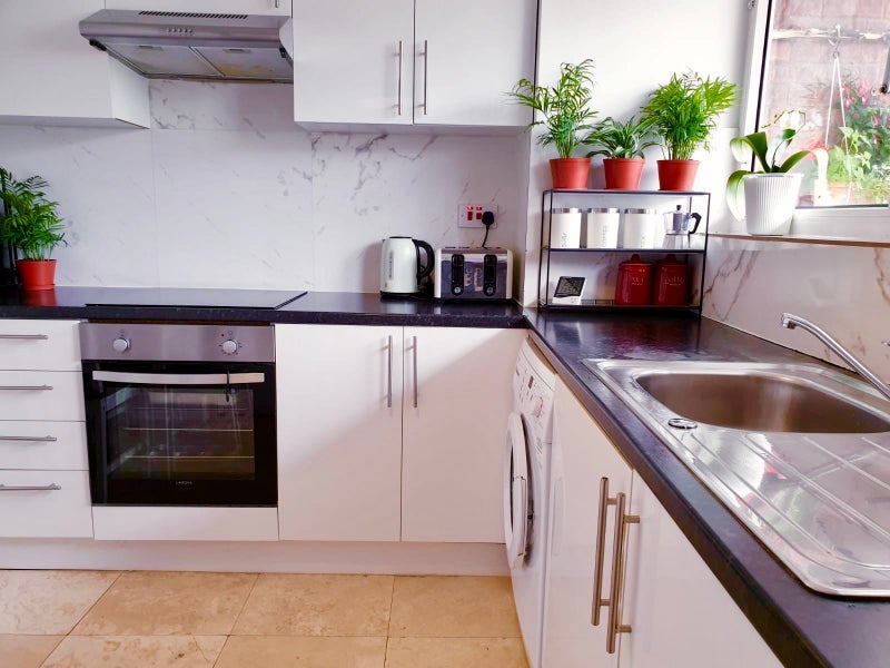 Room Clarence Lane in Greater London