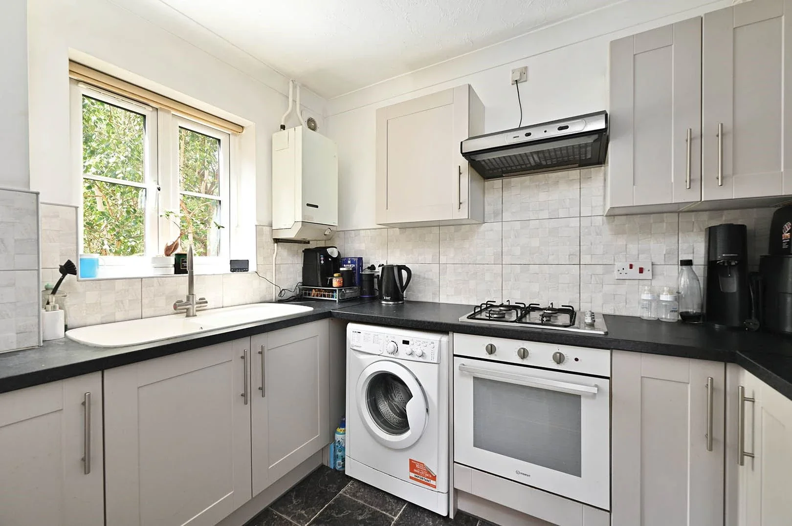Flat Dexter Way in Hart
