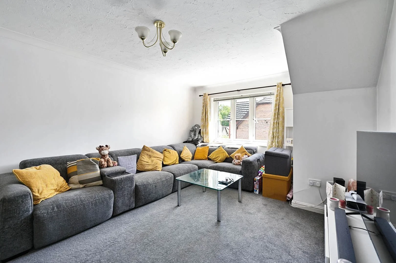 Flat Dexter Way in Hart
