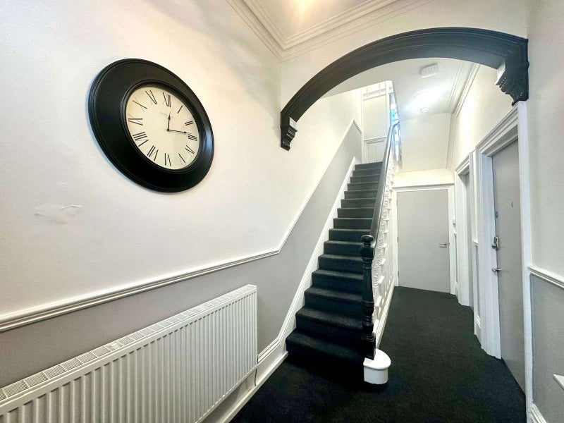 Room Bond Street in Wakefield