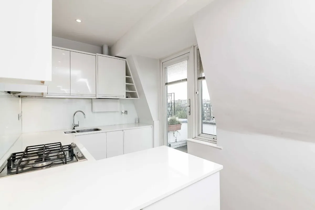 Flat Elsham Road in Greater London