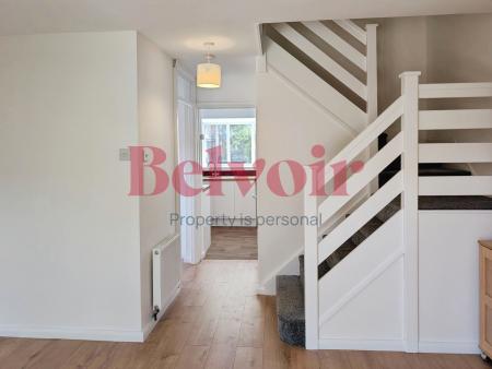 House Mahon Close in Greater London