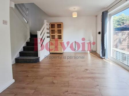 House Mahon Close in Greater London