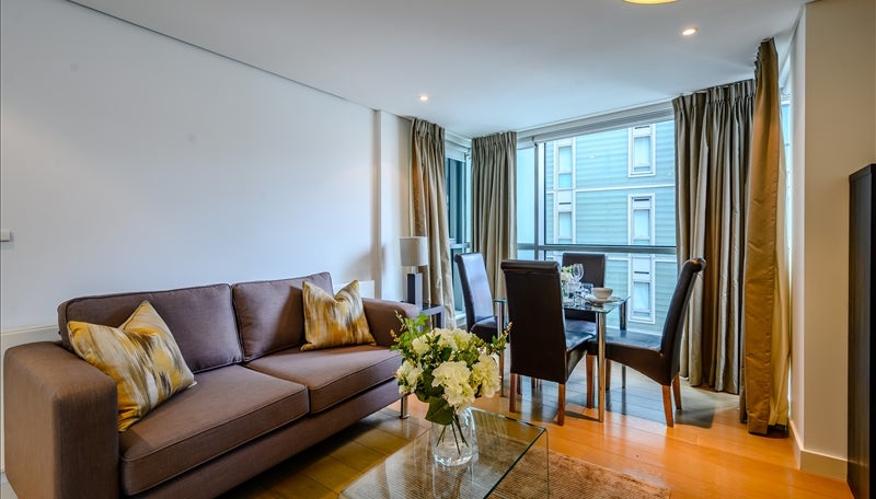 Flat Merchant Square in City of Westminster
