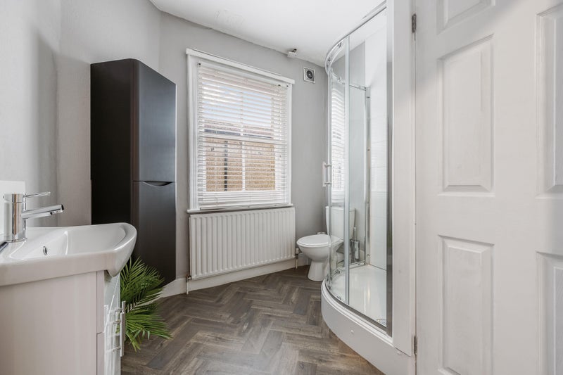 Room Cherington Road in Greater London