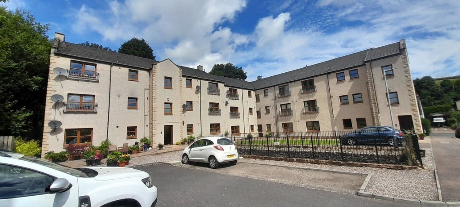 Flat Newburgh Road in Auchtermuchty