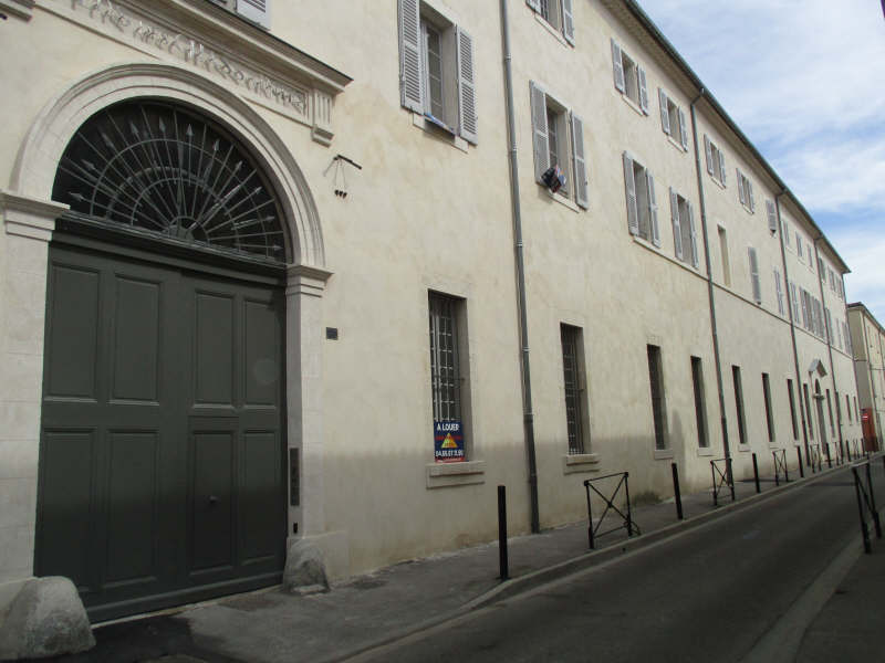 Flat Rue des Chassaintes in Nîmes