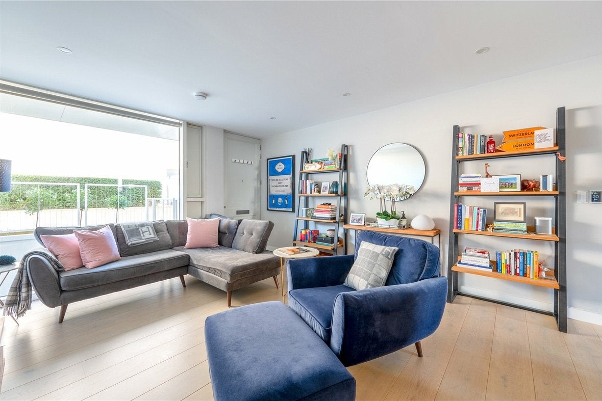 Flat Gabriel Square in St Albans