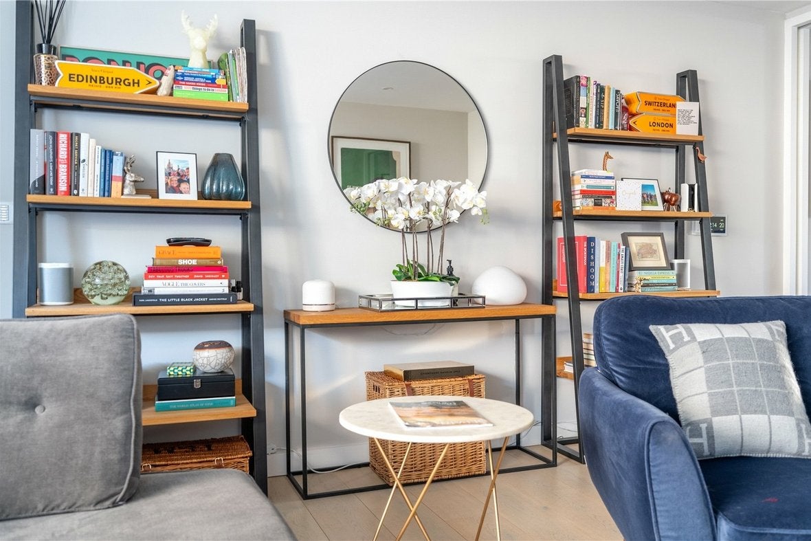 Flat Gabriel Square in St Albans