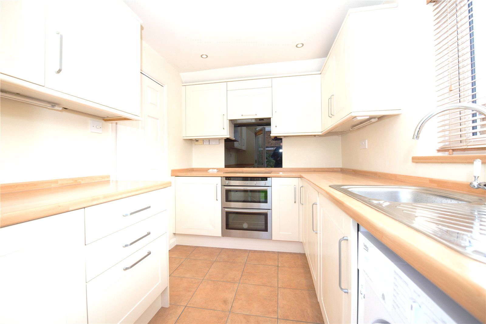 House Rainham Close in Maidstone