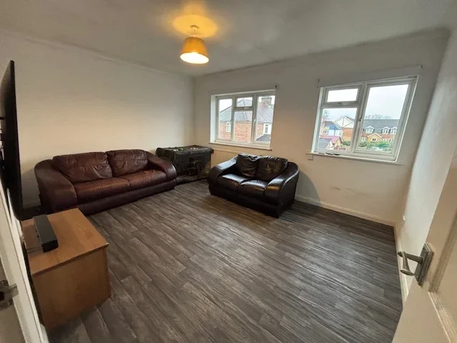 Flat Frankland Road in Greater London