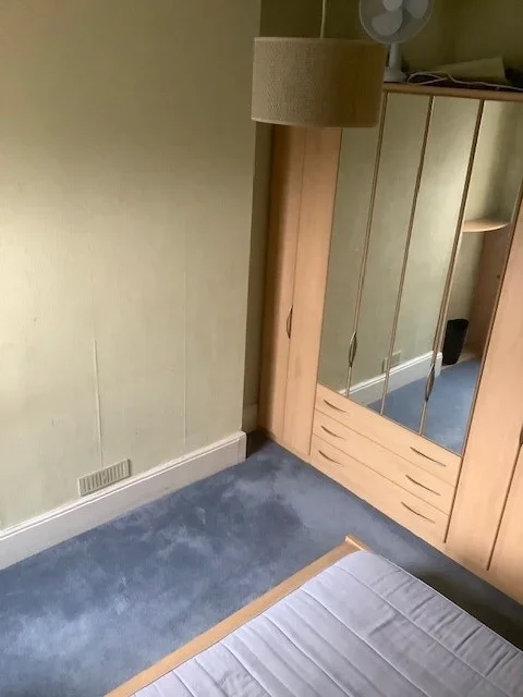 Room Fairlawn Road in Greater London
