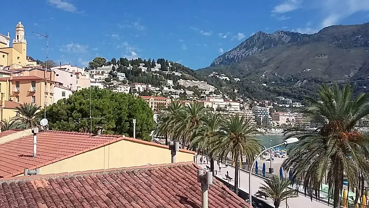 Room Traverse du Bastion in Menton