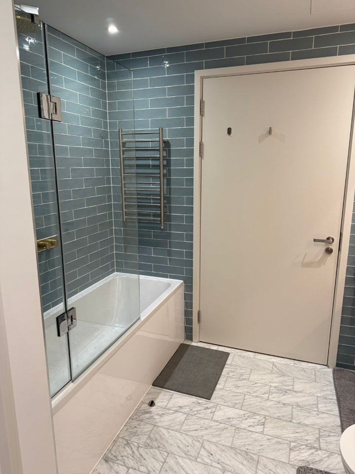 Flat Bradshaw Yard in Greater London