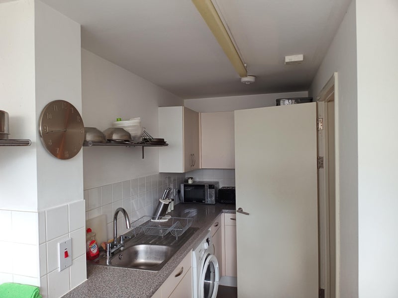 Room New North Road in Greater London