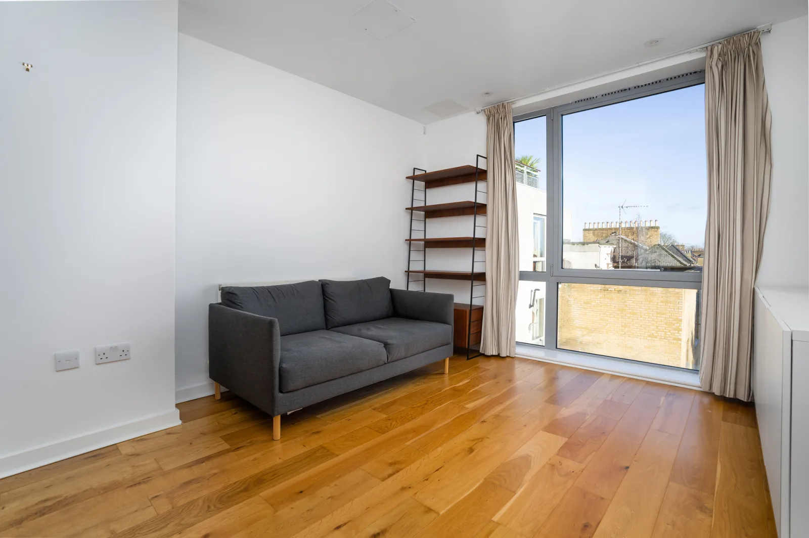 Flat Highbury Grove in Greater London