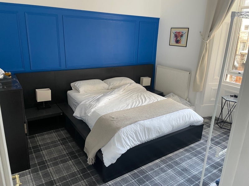 Room Bath Street in Glasgow