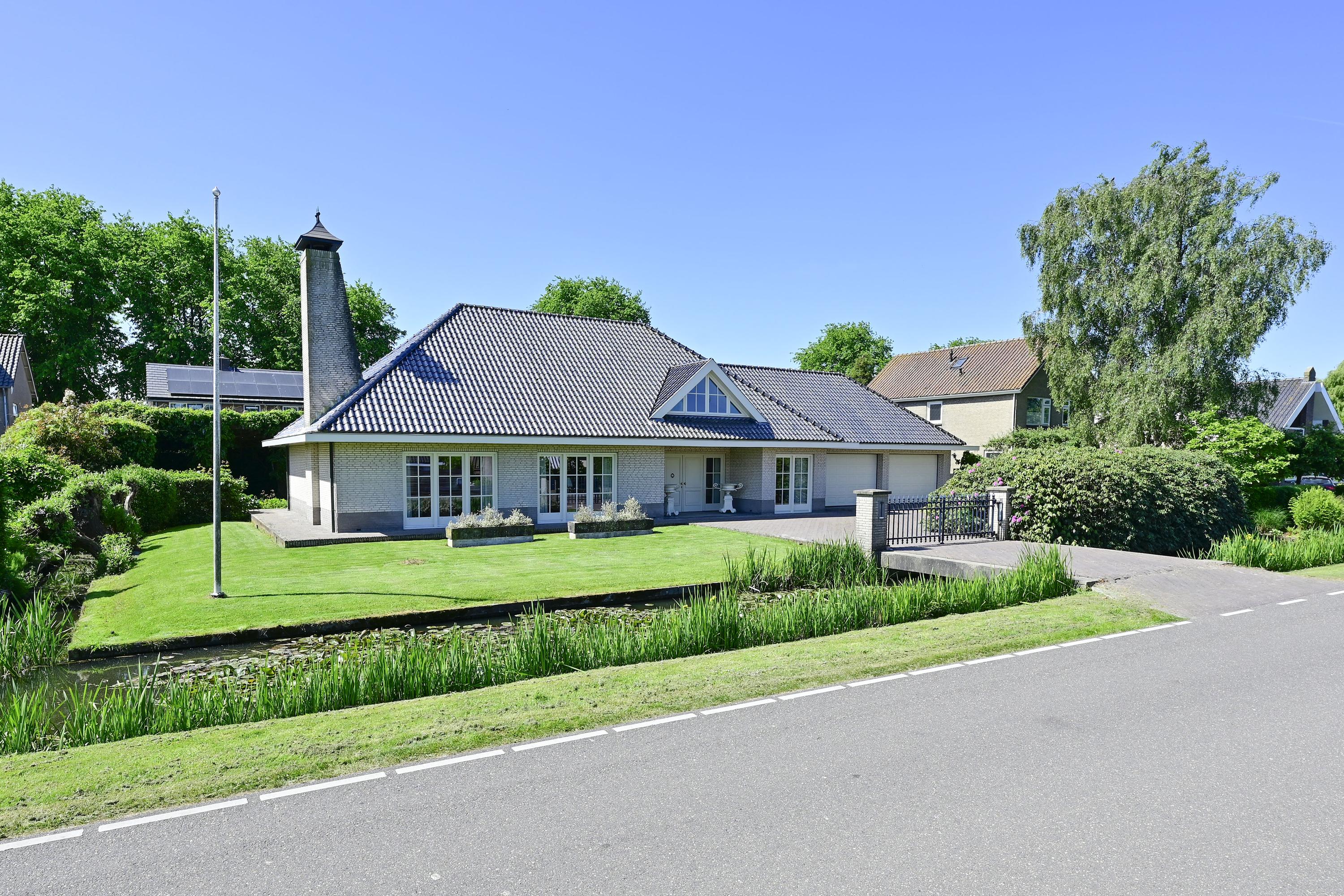 Huis Herenweg 123 in Wilnis