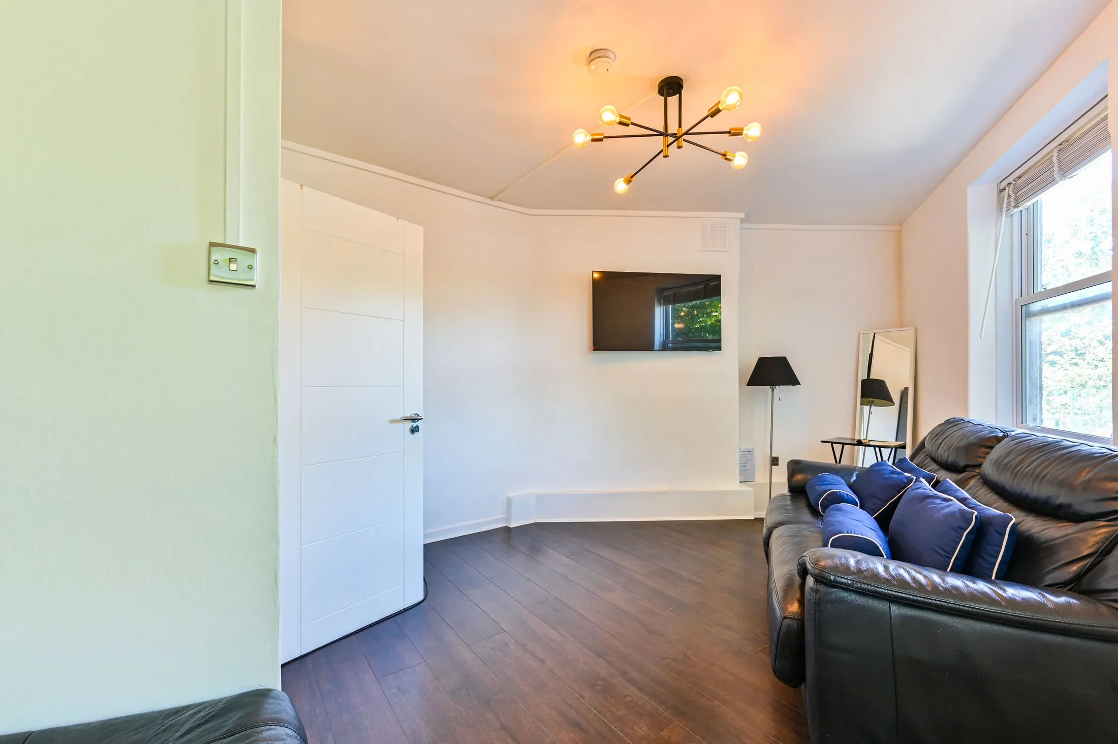 Flat Fulham Car Pound in Greater London