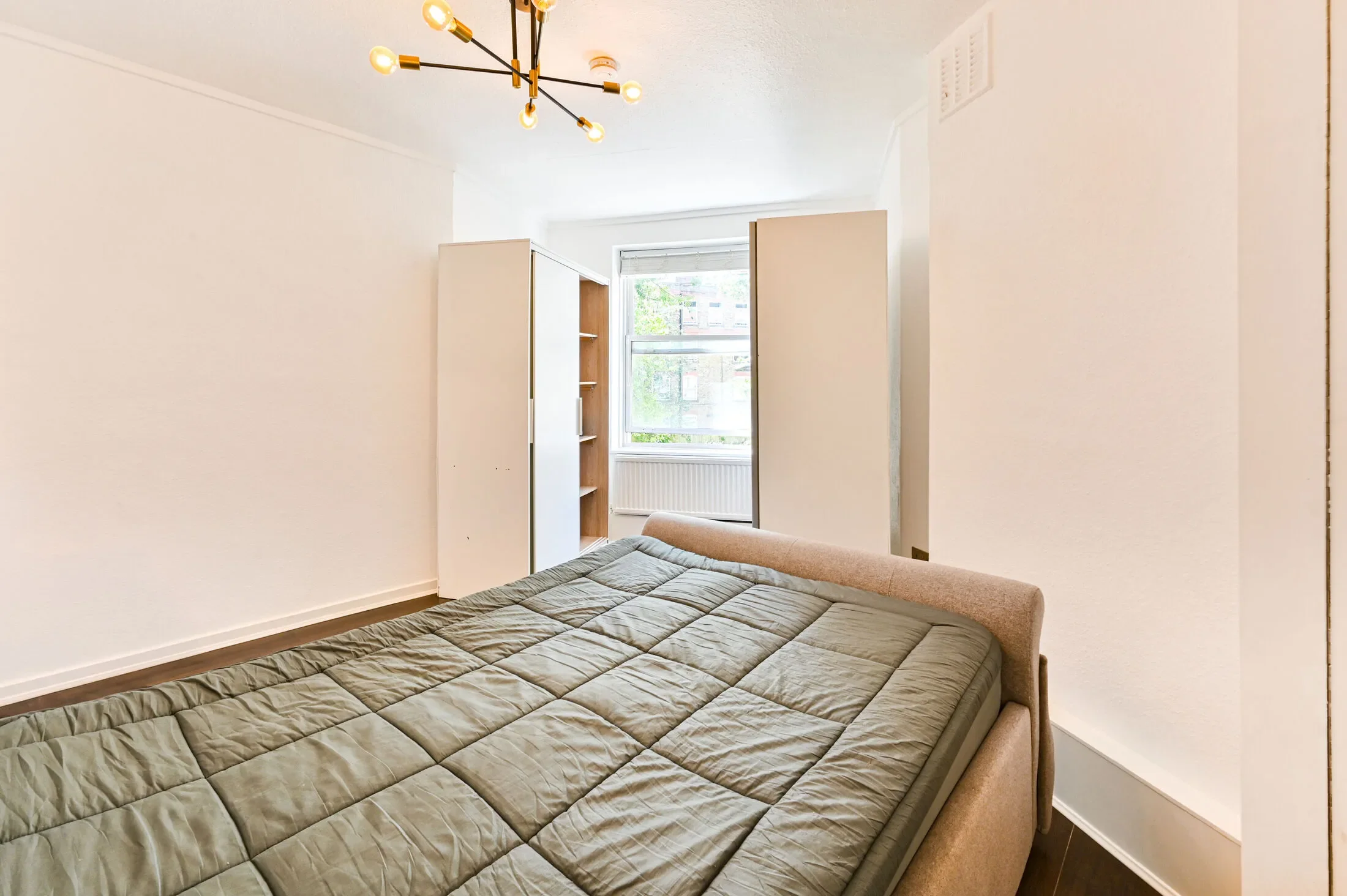 Flat Fulham Car Pound in Greater London