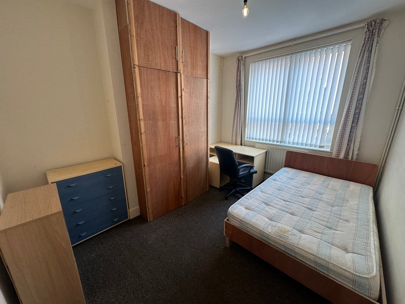 Flat Lytham Road in Leicester