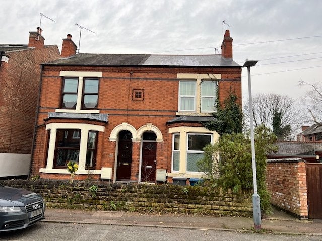 Flat Julian Road in Rushcliffe