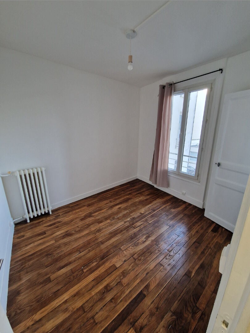 Chambre Rue de Romainville à Montreuil