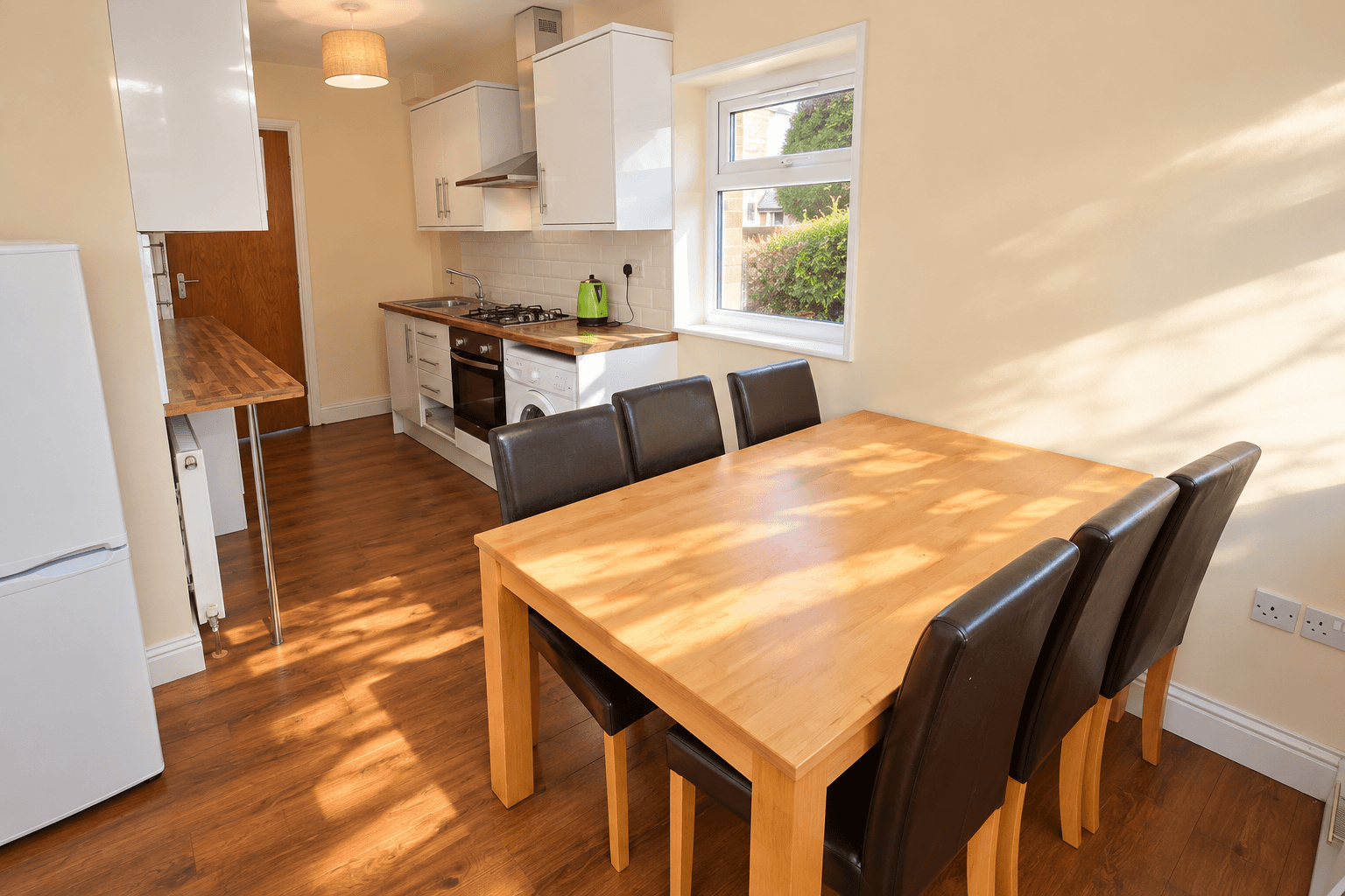 House Parrs Wood Road in Manchester