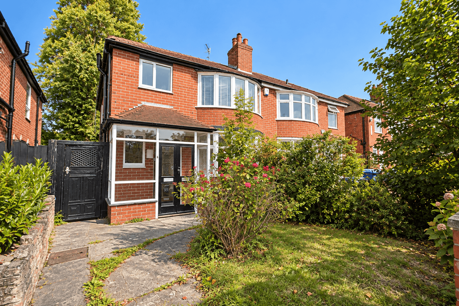 House Parrs Wood Road in Manchester