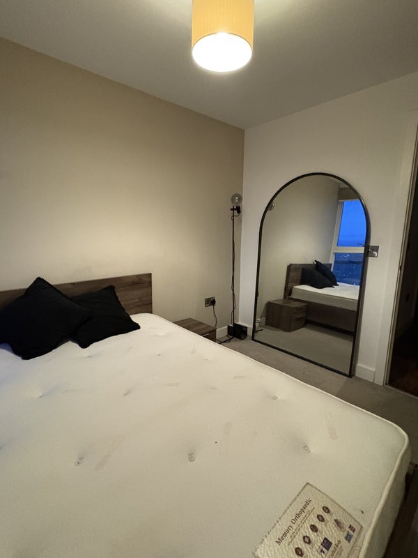 Room New Bridge Street in Salford