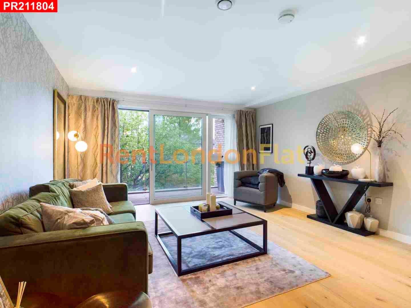 Flat Pentonville Road in Greater London