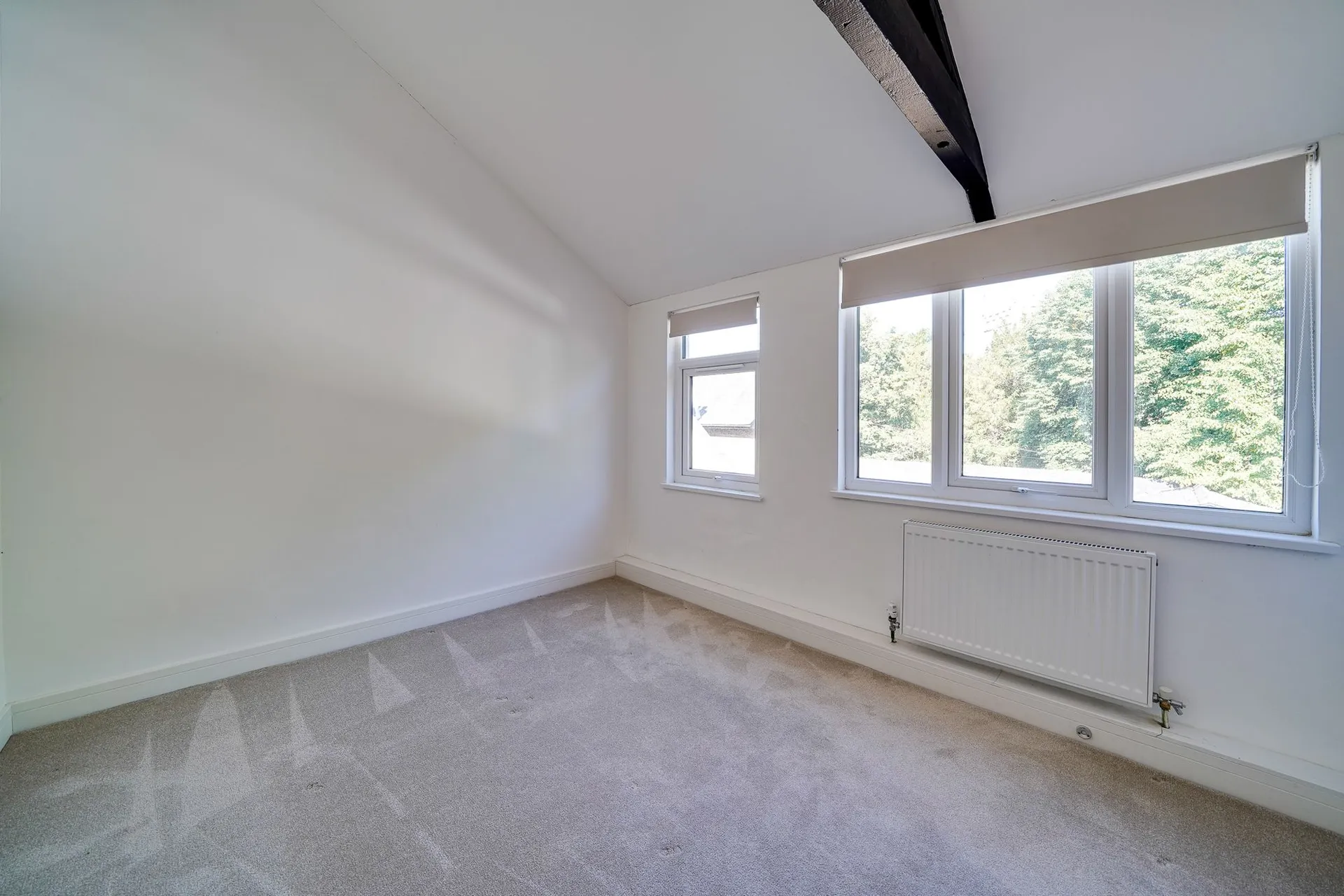 Flat Orchard Lane in Huntingdonshire