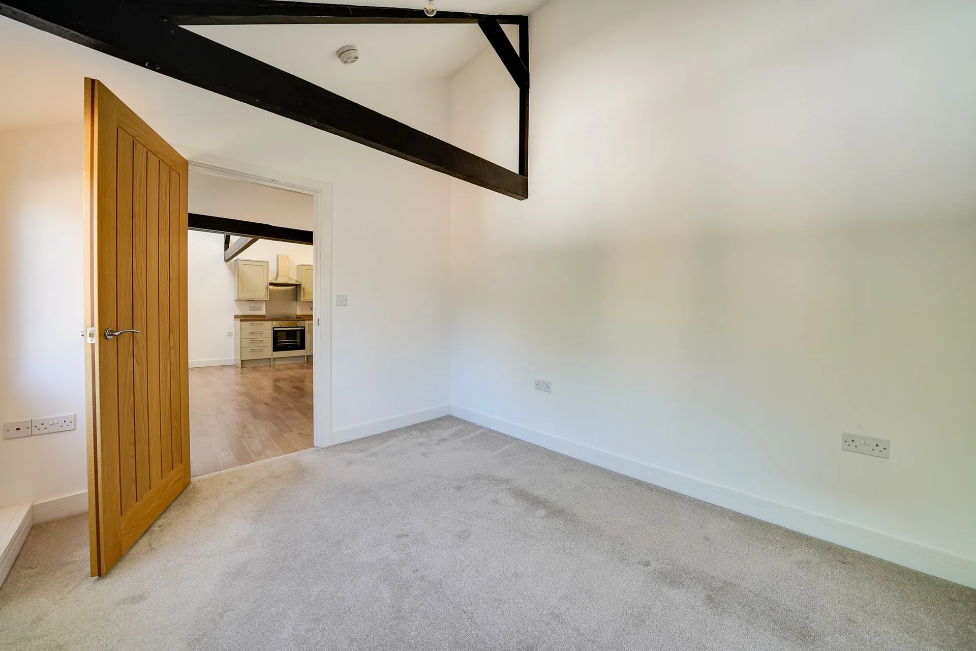 Flat Orchard Lane in Huntingdonshire