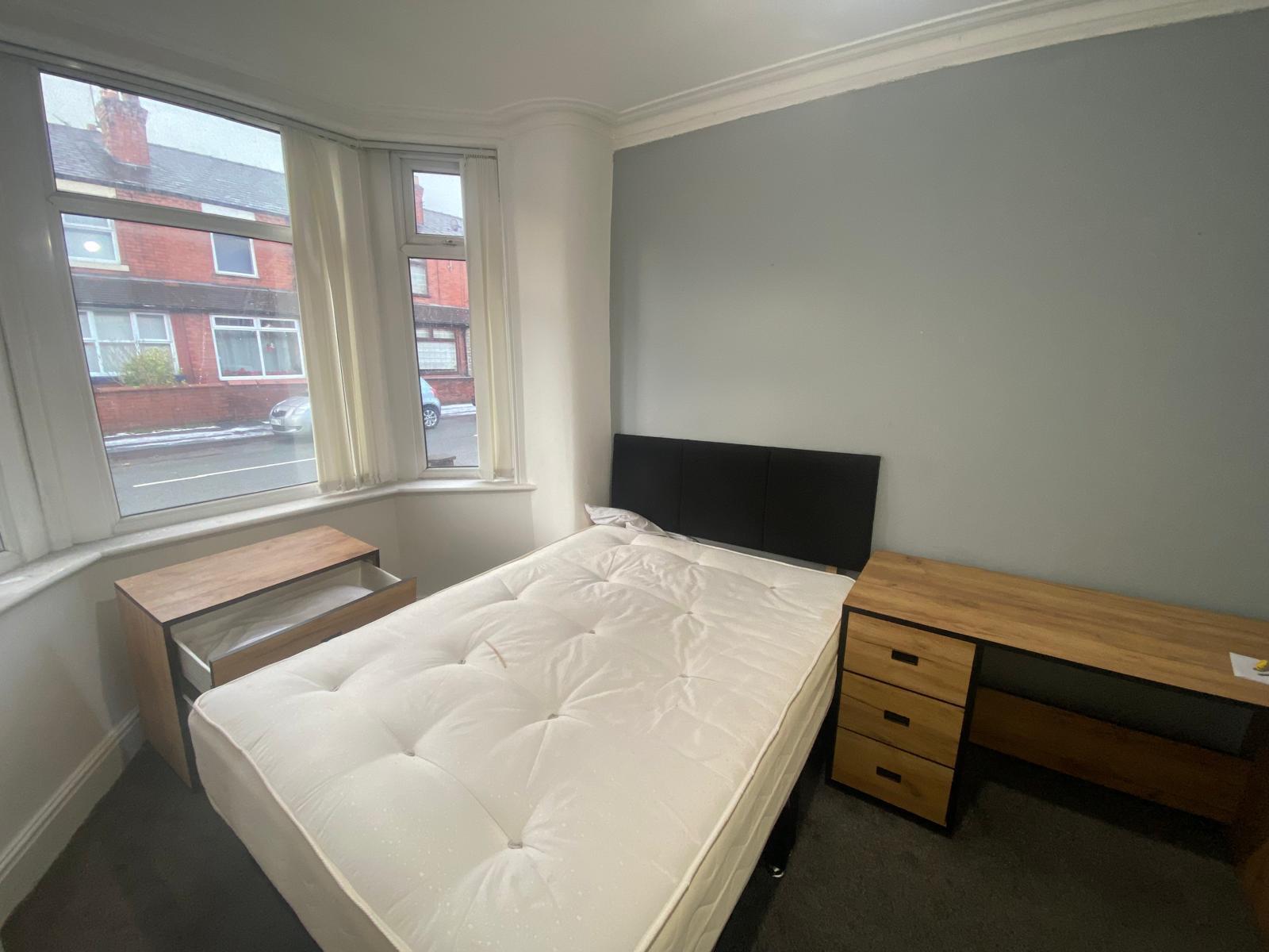 Room Norris Street in Warrington