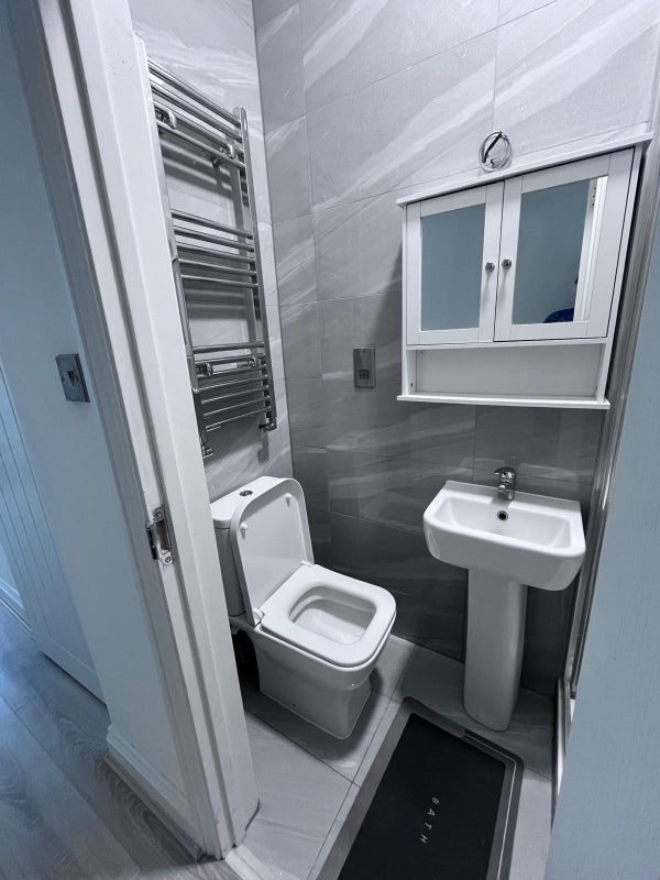 Room Little Ilford Lane in Greater London