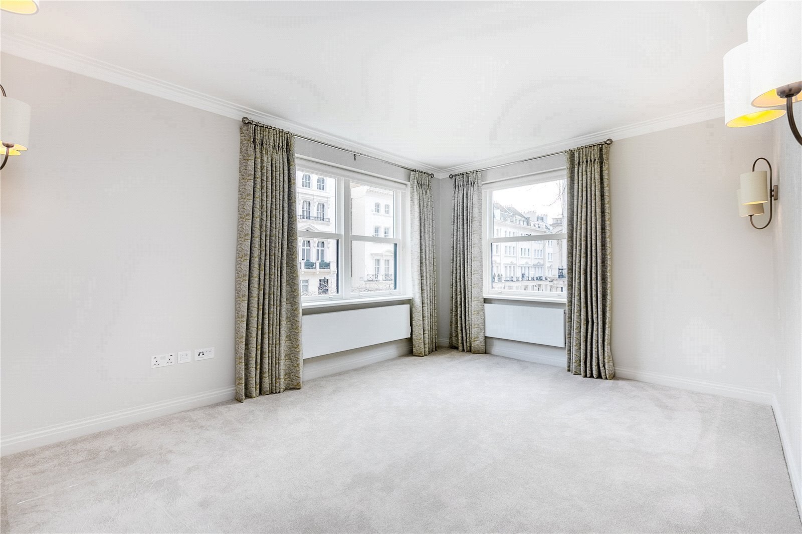 Flat Ennismore Gardens in City of Westminster