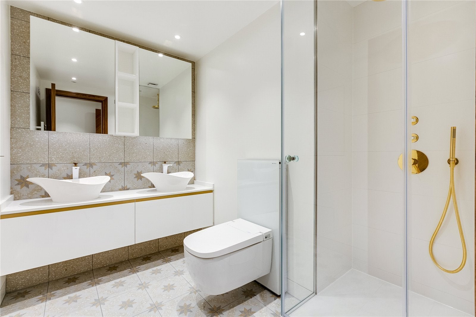 Flat Ennismore Gardens in City of Westminster