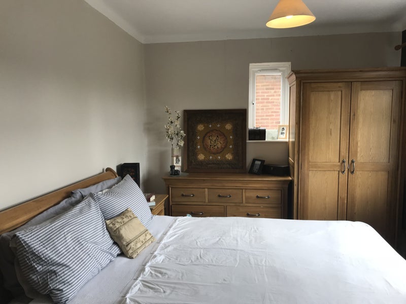 Room Essendene Road in Caterham on the Hill