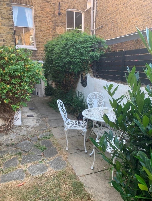 Room Alconbury Road in Greater London