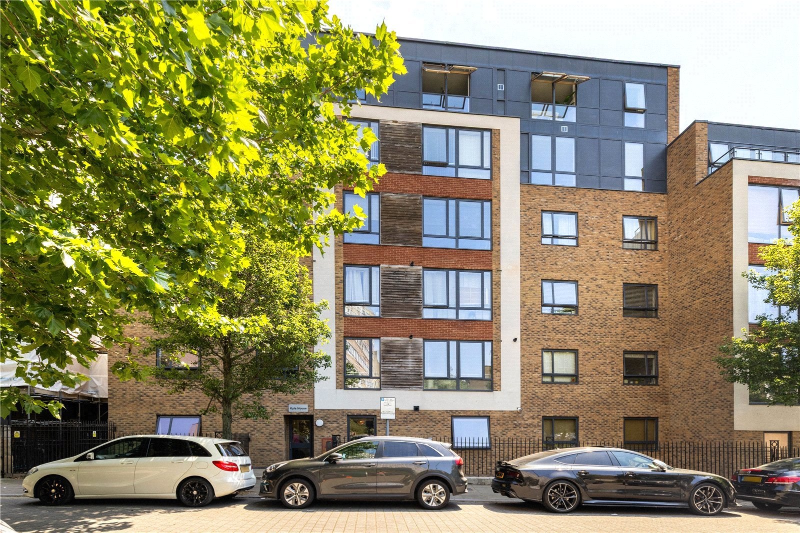 Flat Priory Park Road in Greater London