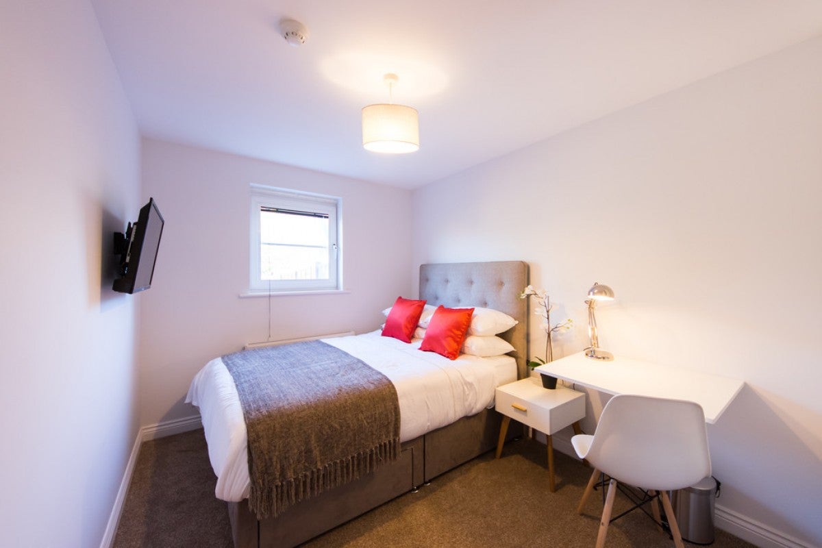 Room Battle Square in Reading