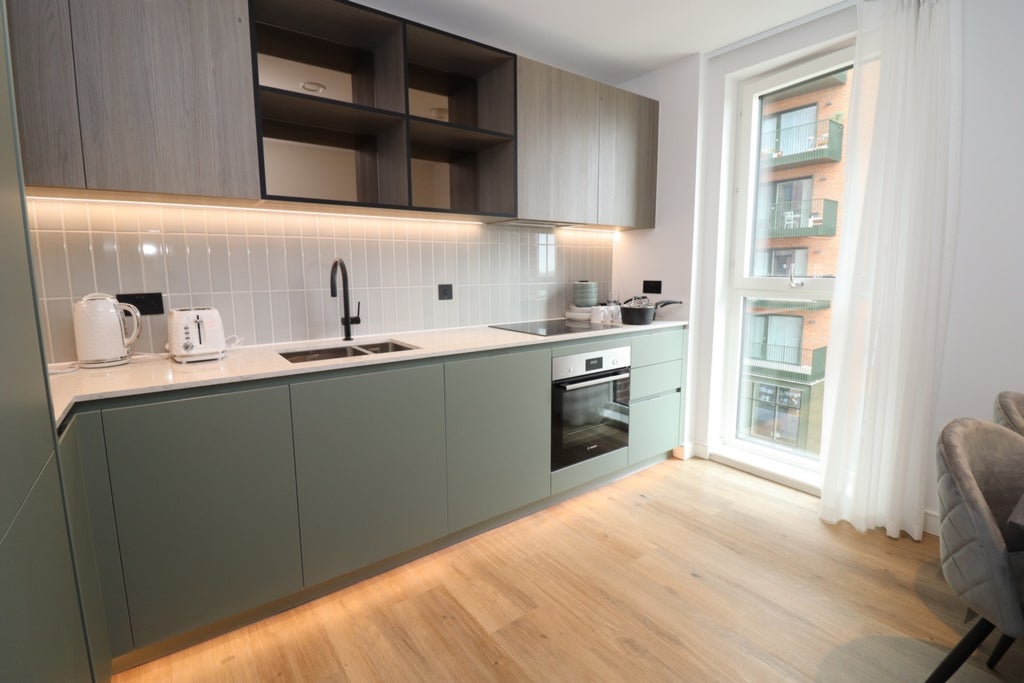 Room Globe Road in Greater London