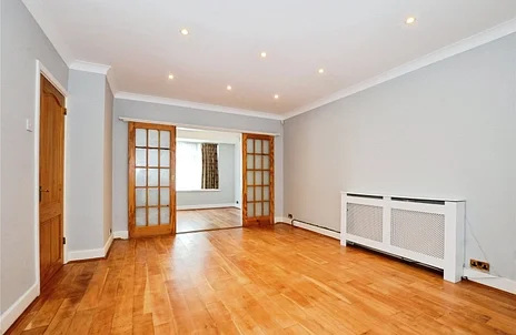 House Brampton Grove in Greater London