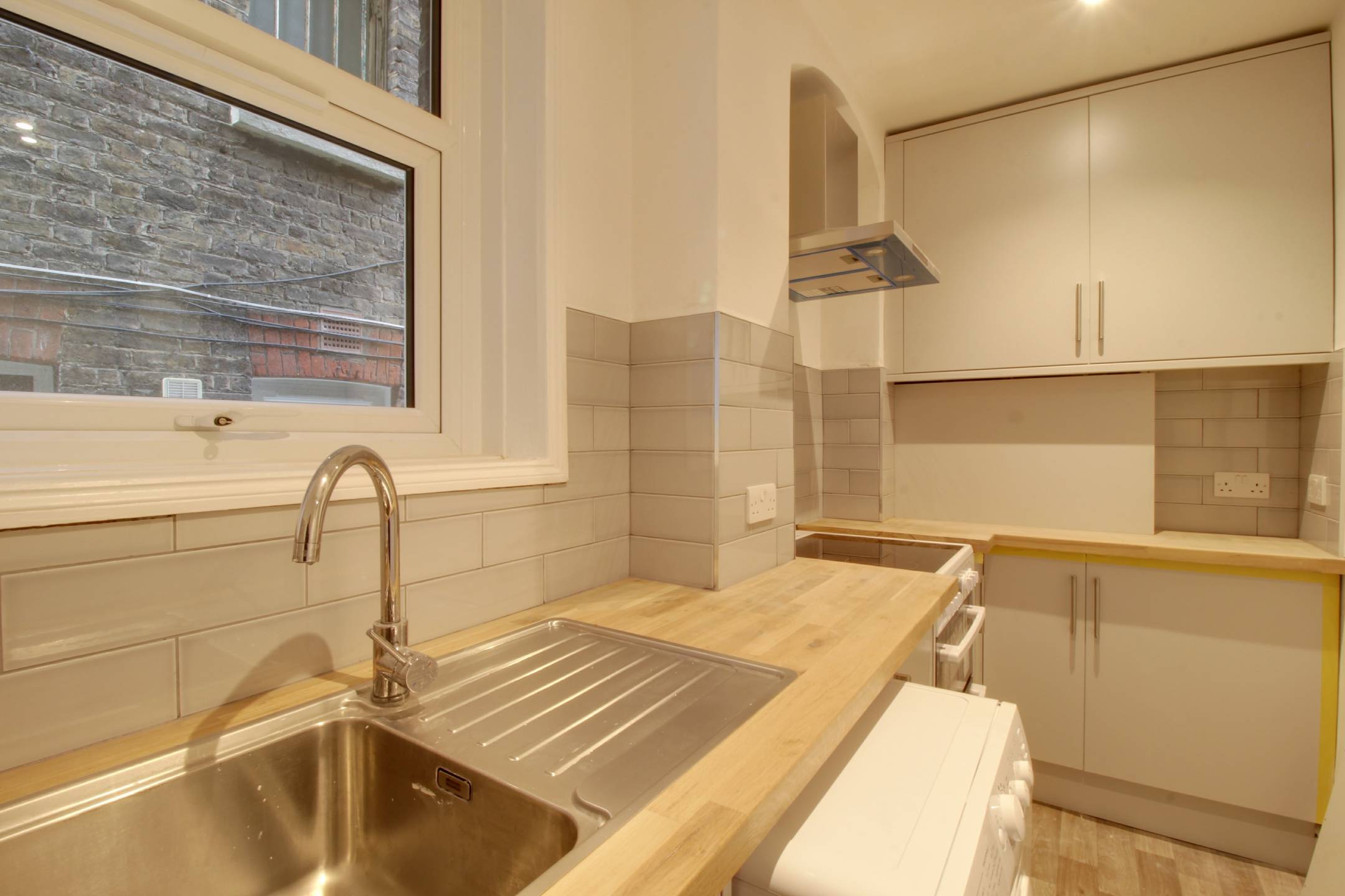 Flat Birdhurst Rise in Greater London