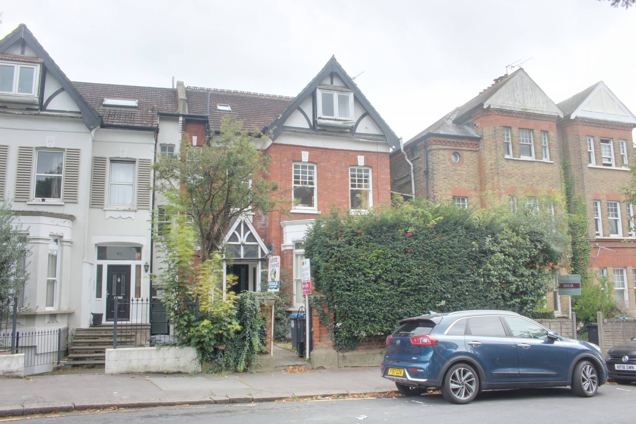 Flat Birdhurst Rise in Greater London